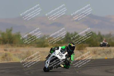 media/Sep-30-2023-SoCal Trackdays (Sat) [[636657bffb]]/Turn 4 (945am)/